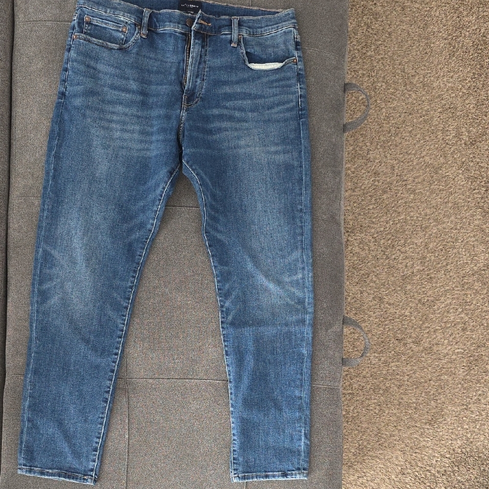Lucky Brand Men's Denim Athletic Taper Jeans